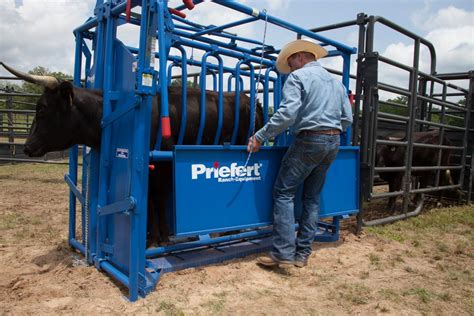 priefert manual squeeze chute